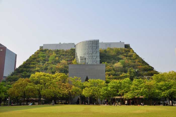 سالن بین‌المللی استانی ACROS، فوکوکا ژاپن (ACROS Fukuoka Prefectural International Hall, Fukuoka, Japan)