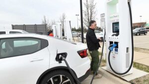 تعرفه خودروهای برقی بزودی توسط ورازت نیرو اعلام خواهد شد