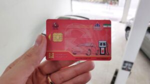 وزیر نفت: در سفرهای نوروزی حتما کارت سوخت خود را همراه داشته باشید