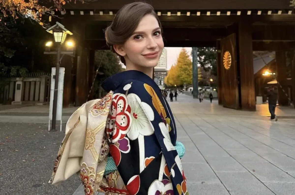 دختر شایسته ژاپن به دلیل رابطه با مرد متاهل برکنار شد