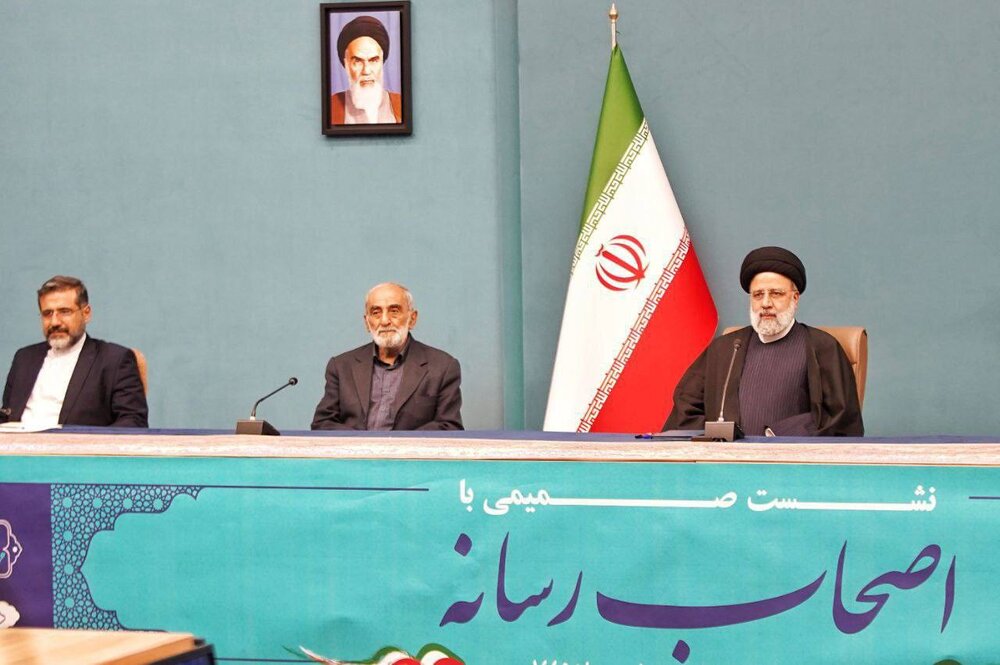 رئیس جمهور: به دنبال ساخت ایرانی قوی هستیم