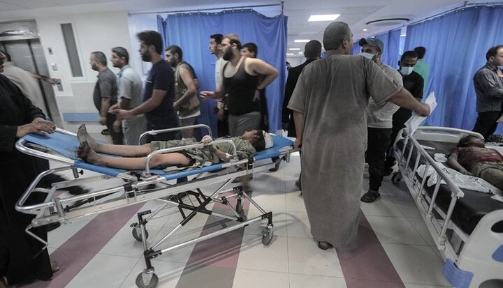 صهیونیست‌ها بیماران را از بیمارستان الشفاء غزه اخراج کردند  