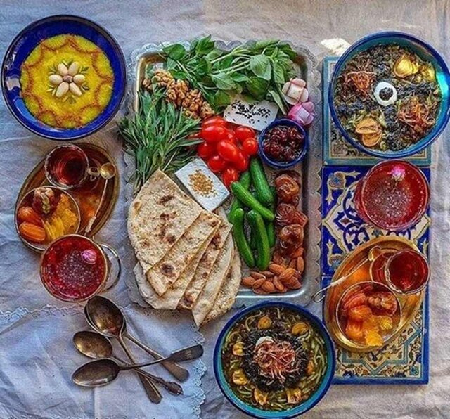 در ماه مبارک رمضان چه مواد غذایی را مصرف کنیم