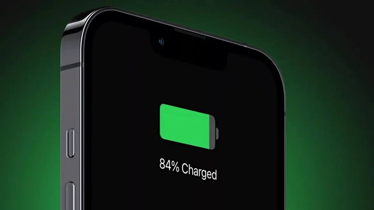 آپدیت iOS 17.4 باعث تخلیه سریع‌تر باتری آیفون‌ها می‌شود