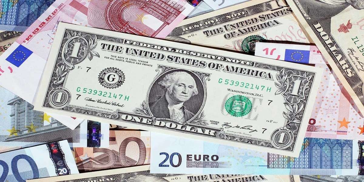 قیمت دلار و یورو یکشنبه ۶ خرداد ۱۴۰۳