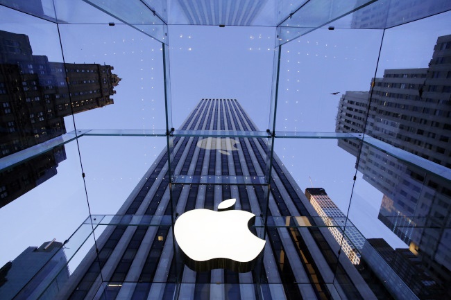 اپل اولین شرکت یک تریلیون دلاری جهان