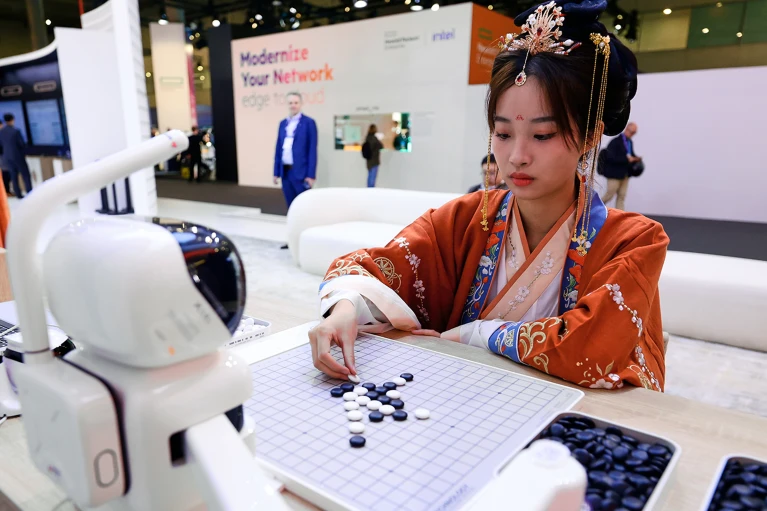 پیروزی هوش مصنوعی چینی بر انسان در مسابقه «گو»