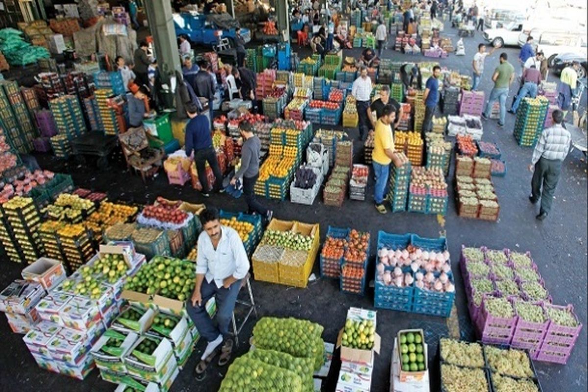 قیمت های باورنکردنی سیب و موز در بازار تره بار 1403