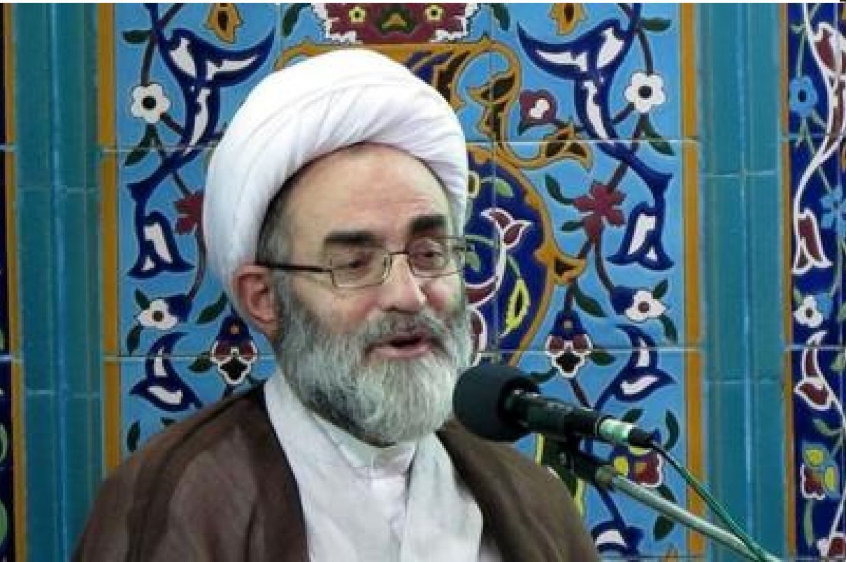 درخواست امام جمعه رشت از نیروی انتظامی و بسیج برای ورود جدی به بحث حجاب