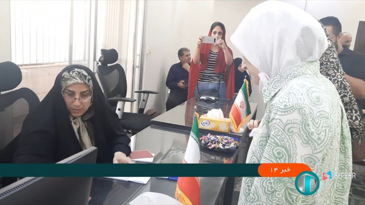 تصویر جالب از حجاب یک دختر از آنتن صداوسیما در روز رای‌گیری