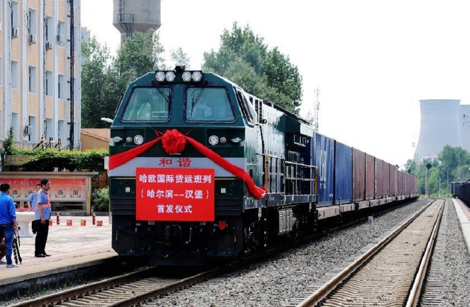 قطار ترانزیتی چین