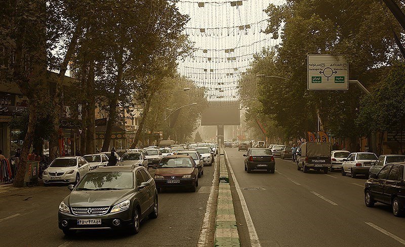 گردوخاک توفان ترکمنستان در مشهد نشست