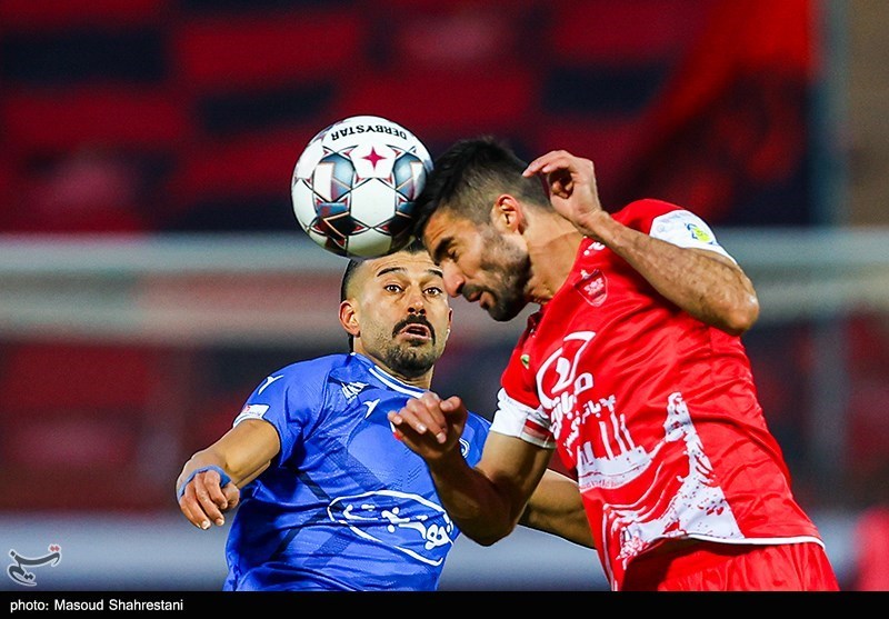 رمزگشایی حرفهای تاج؛مجوز حرفه‌ای استقلال و پرسپولیس روی هوا!
