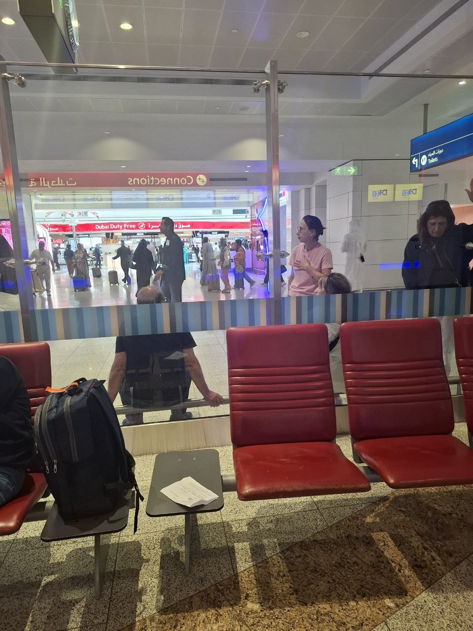 همسر سفیر ایران درباره فرودگاه دبی : فرسوده است (+عکس)