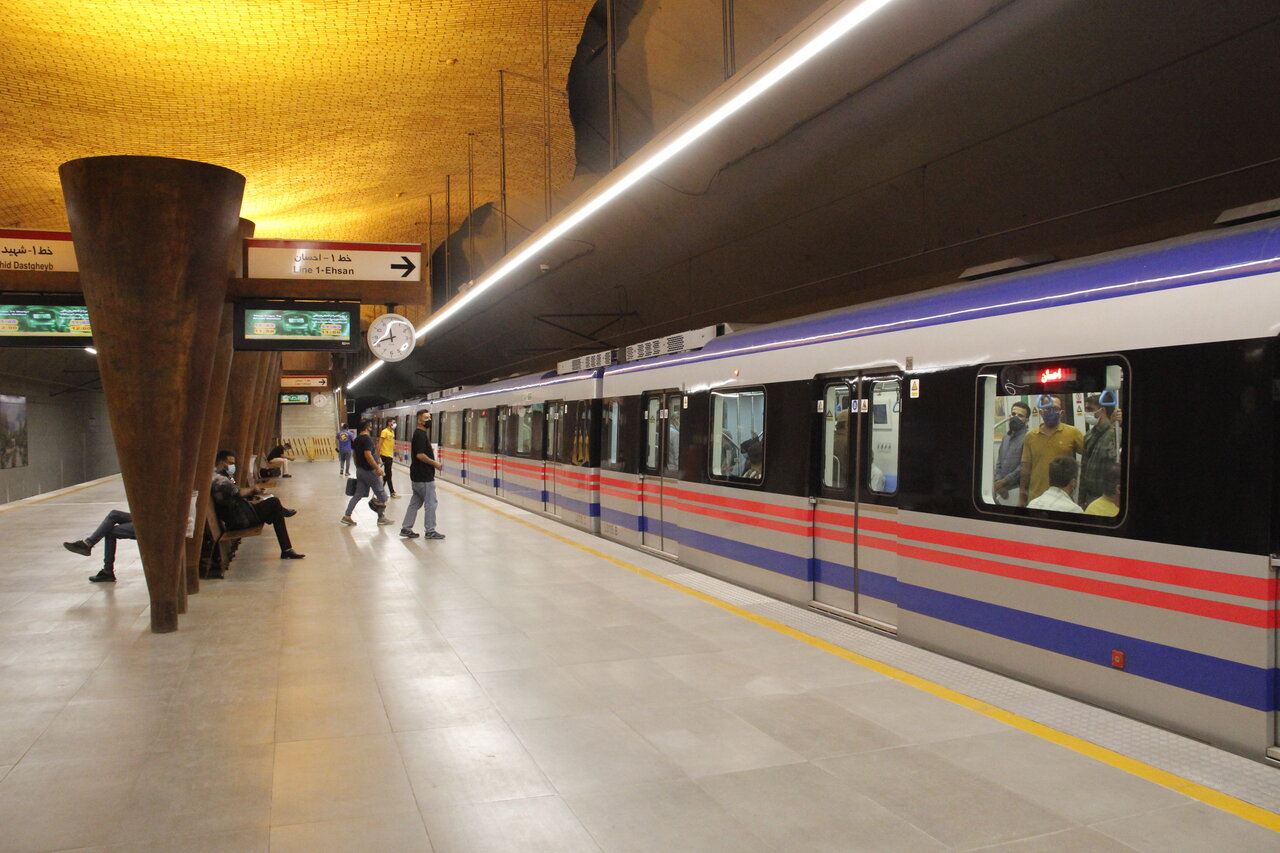 ایستگاه متروی وکیل الرعایای شیراز تماشایی است
