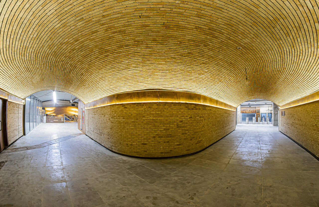 ایستگاه متروی وکیل الرعایای شیراز تماشایی است