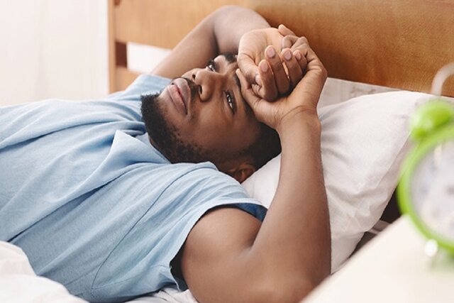 عوارض کم‌خوابی چیست؟ از اشتهای کاذب تا عدم تمرکز