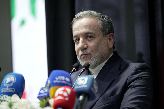 عراقچی: رهبر انقلاب تکلیف را روشن کردند