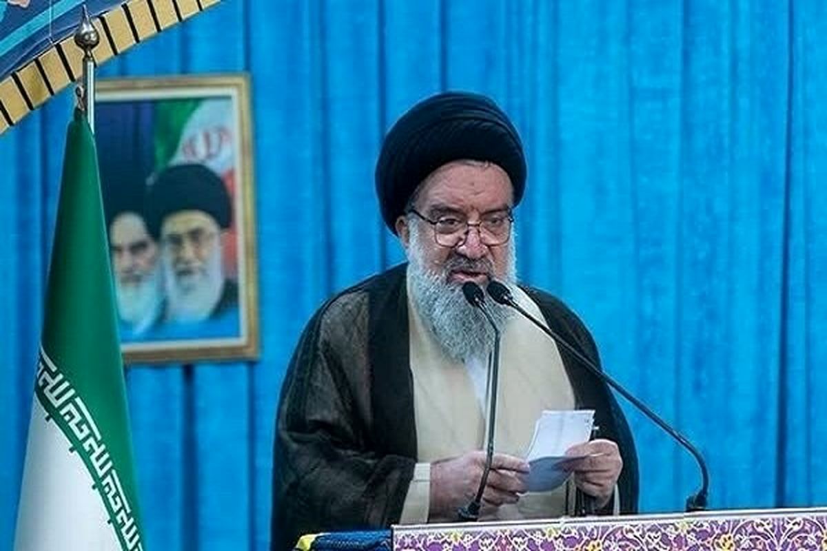 به دنبال بمب اتم نیستیم/ از حق استفاده صلح آمیز از انرژی هسته‌ای کوتاه نمی‌آییم