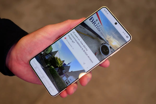 صفحه نمایش Galaxy S25 Edge