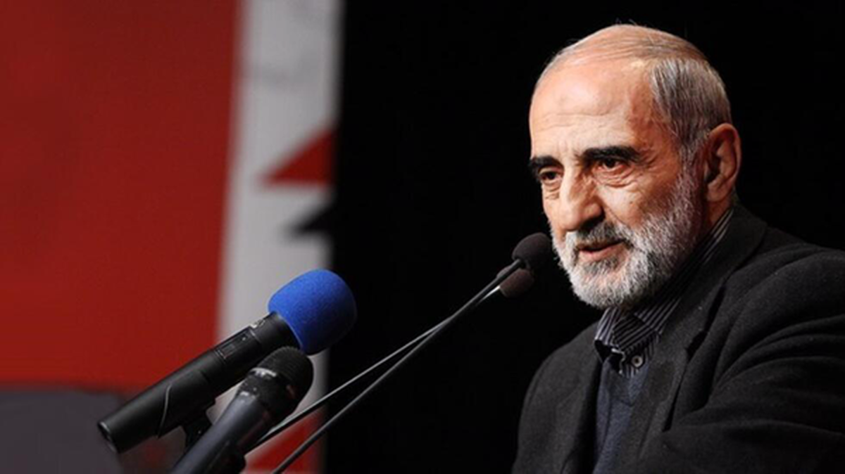 شریعتمداری: گروسی عامل موساد است به کشور راهش ندهید!