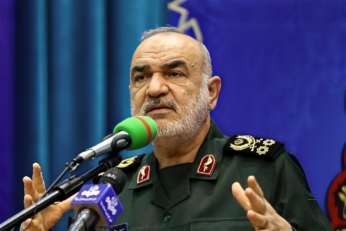 فرمانده کل سپاه: با موشک‌هایی ارتقایافته برای هر نبردی آماده‌ایم (فیلم)
