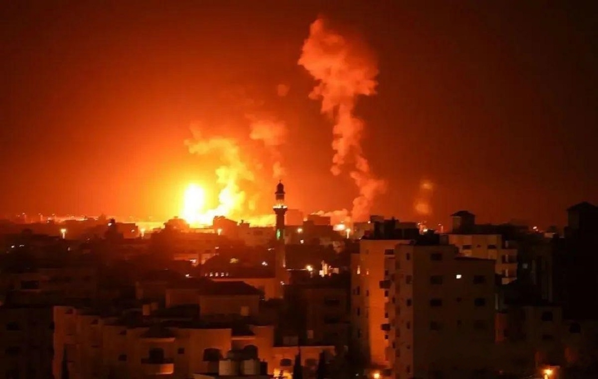 تصاویری دیگر از آتش‌سوزی انبار نفت شهران تهران درپی حمله اسرائیل (فیلم)