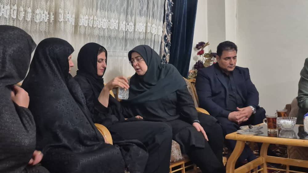 تصویری از مادر جوان الهه حسین نژاد