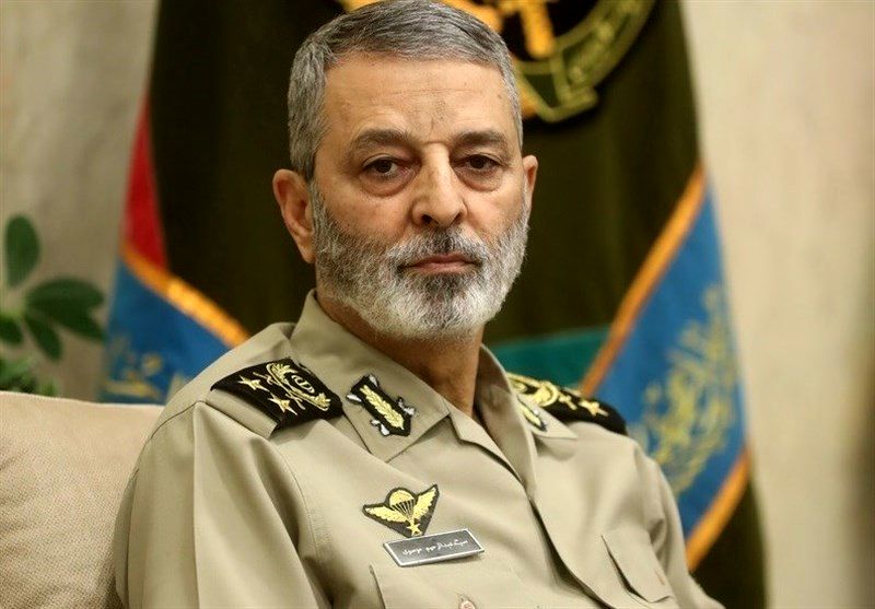 پیام مهم رئیس ستادکل نیروهای مسلح/ سران آمریکا از طریق برخی کشورهای منطقه به التماس افتاده بودند
