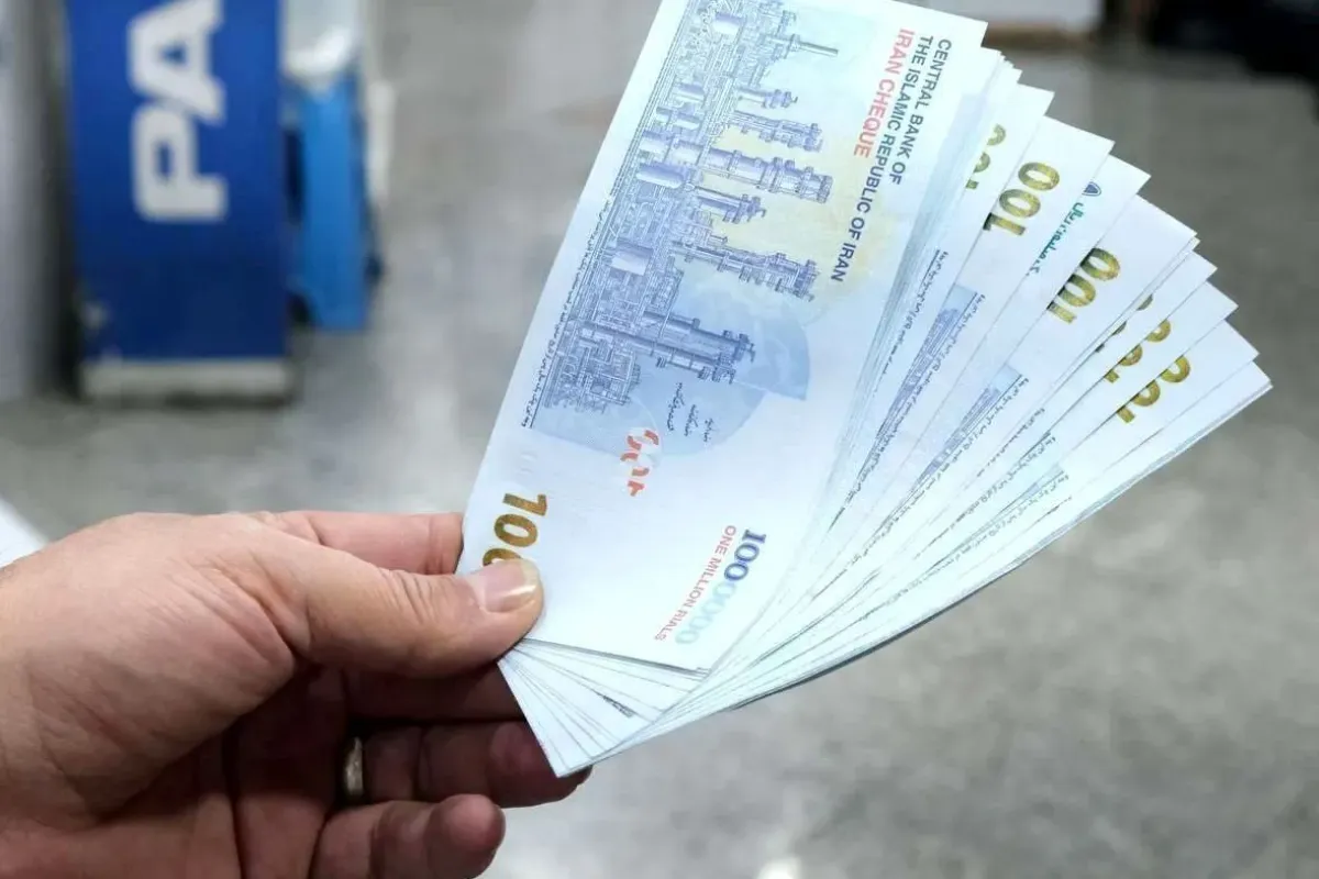 کسر حق بیمه و مالیات از حقوق، همزمان انجام می‌شود