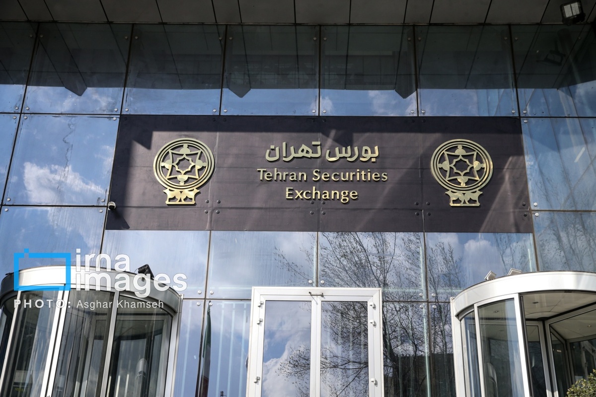 بورس دوباره وارد کانال 2.7 میلیون شد