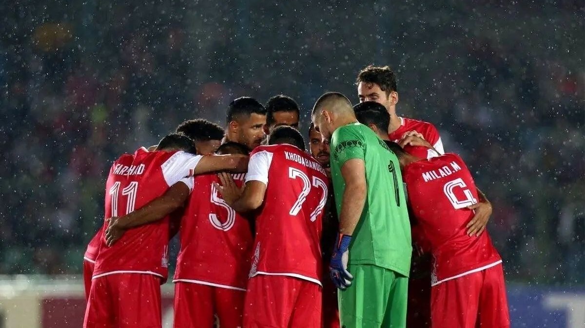 اسپانسر پیراهن پرسپولیس تغییر می‌کند؟