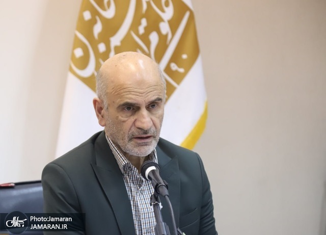 فرشاد مومنی: شهامت دیدن واقعیت را پیدا کنیم/ اگر معیشت مردم محور نباشد، سقوط می کنیم