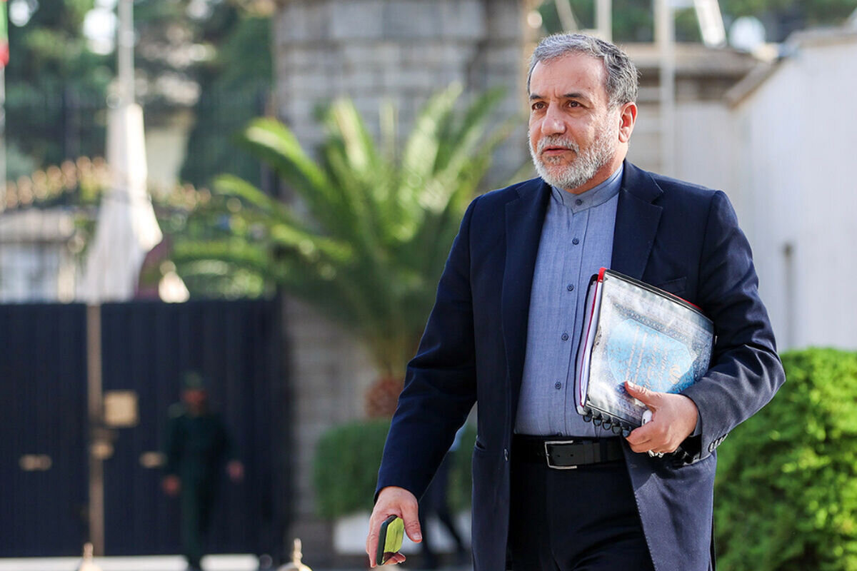 پیام تهران به واشنگتن: «غنی‌سازی صفر، خیر ؛ بمب صفر، آری» / عراقچی در مصاحبه با روزنامه آمریکایی چه گفت؟