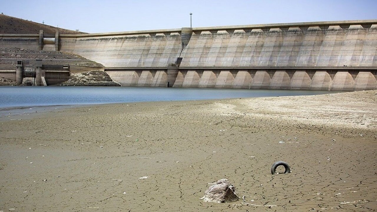 بررسی جدیدترین آمار ظرفیت ذخیره آب در سدهای کشور؛ سدهایی که ذخایر فعلی آب آنها کمتر از ۲۵ درصد است