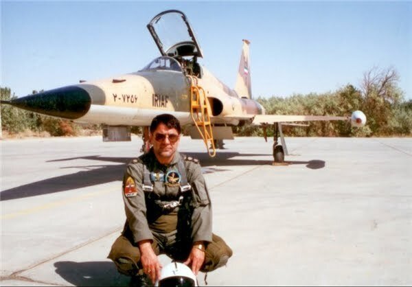 عکس یدالله خلیلی، خلبان مشهور F-۱۴ در دوره آموزشی در آمریکا