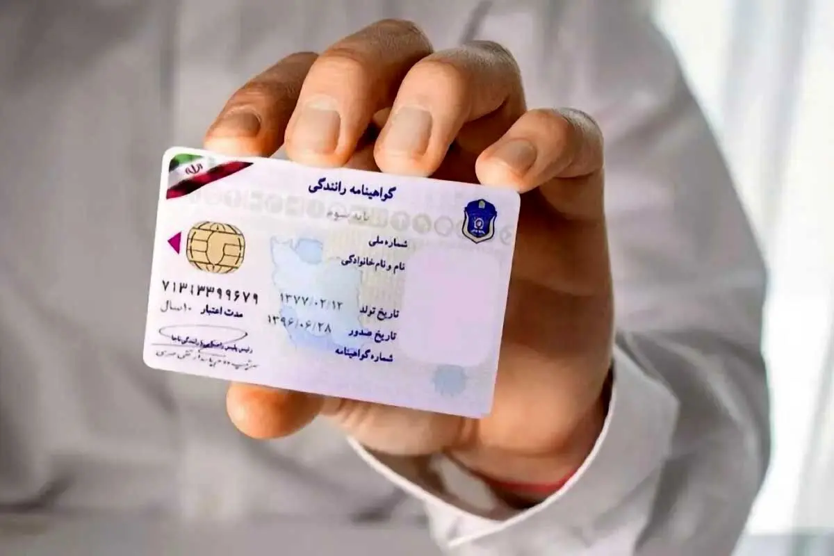 رانندگی زنان منع قانونی دارد؟ / مقام پلیس راهور: رانندگی بدون گواهینامه نداریم