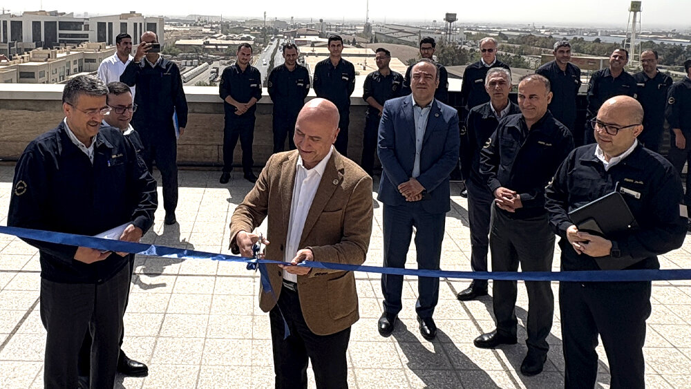 بزرگ‌ترین نیروگاه خورشیدی سقفی تهران افتتاح شد