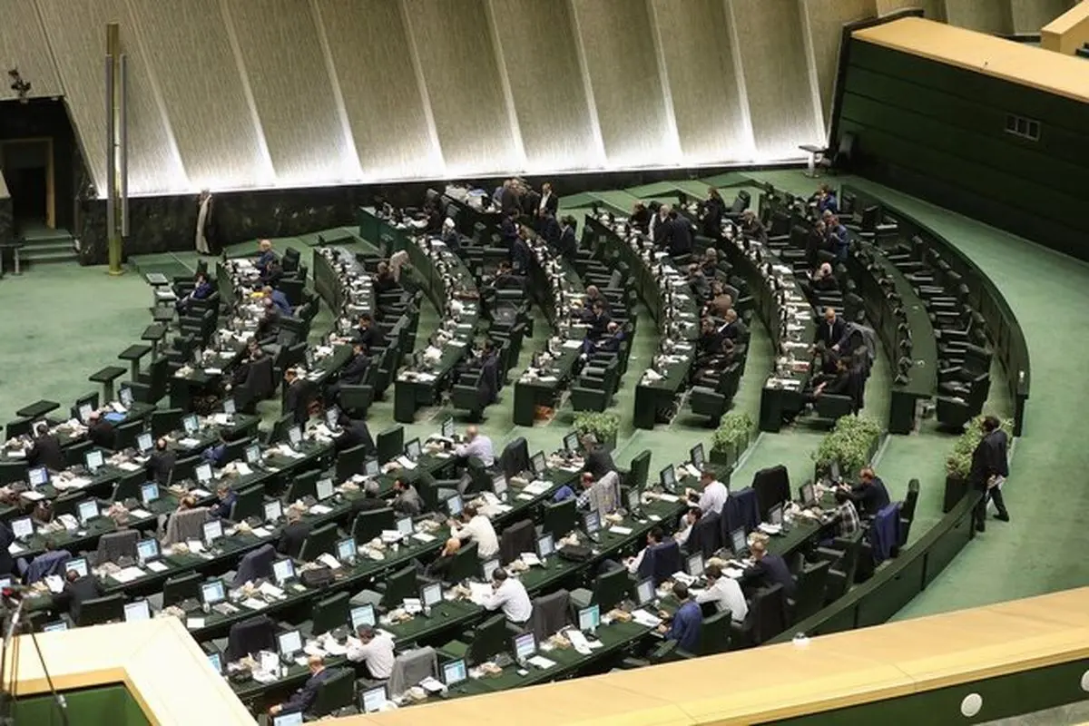 کدام نمایندگان مجلس پای نامه ساخت سلاح هسته‌ای را امضا کردند؟