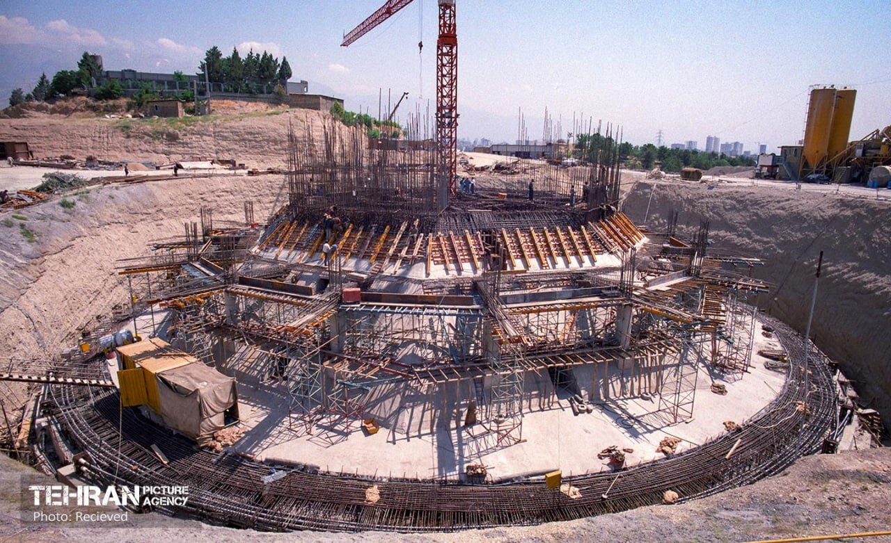 برج میلاد ۱۷ ساله شد| تصاویر دیده نشده از روزهای تولد بلندترین برج ایران