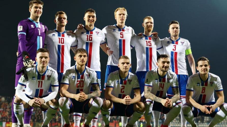 کشور ۵۴ هزار نفری در آستانه صعود به جام جهانی