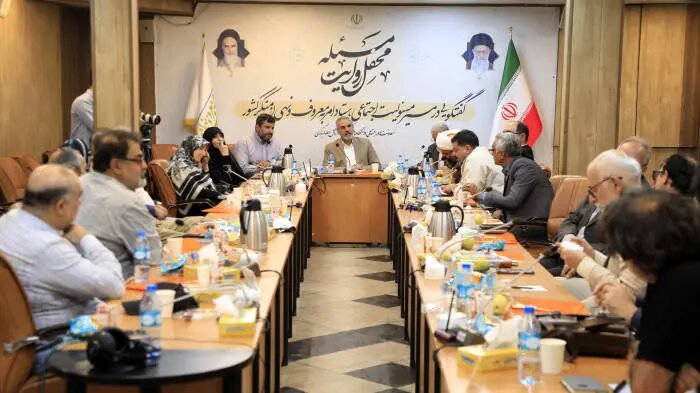 تصاویر الهام چرخنده در ستاد امر به معروف