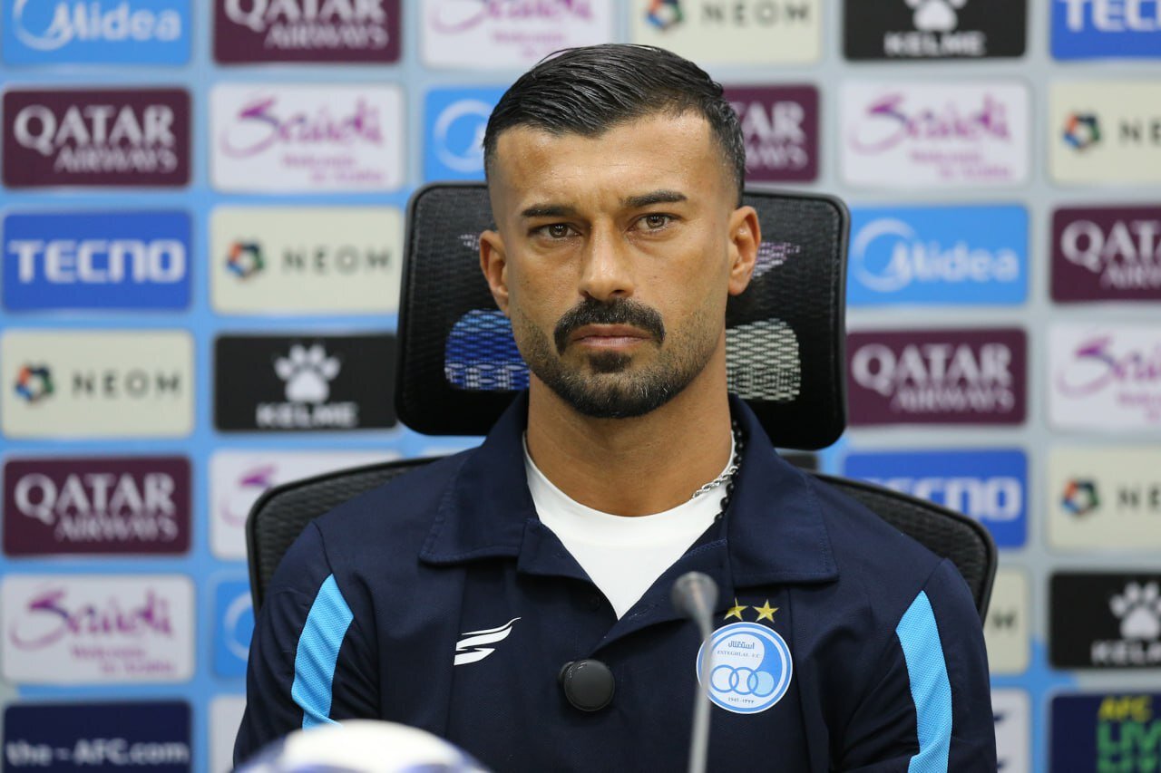 بازوبند کاپیتانی استقلال از رامین رضاییان پس گرفته می‌شود!