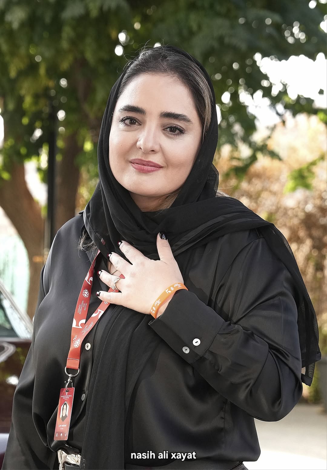 تیپ متفاوت نرگس محمدی در عراق جلب توجه کرد