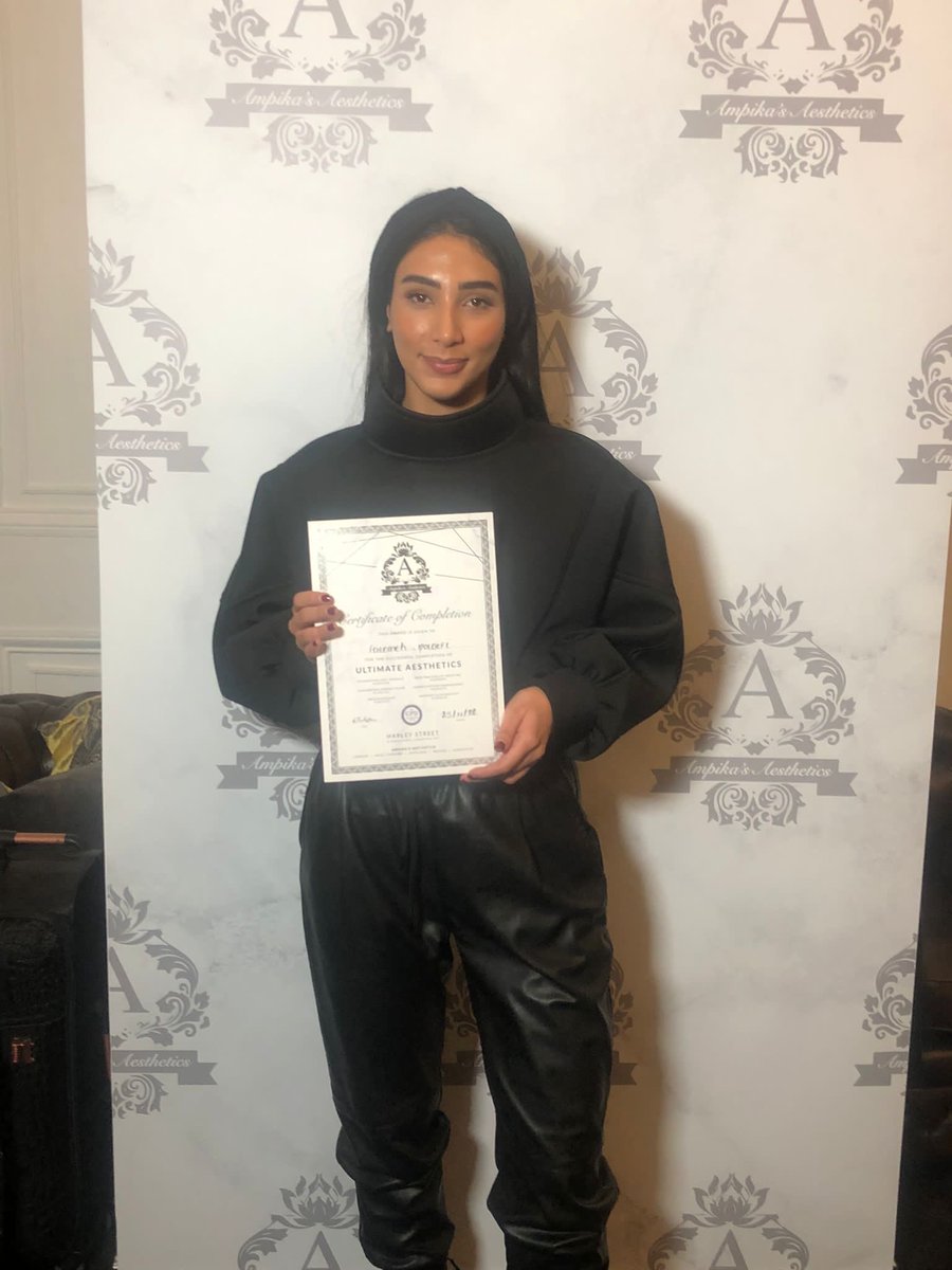 عکسی قدیمی از دختر شمخانی در لندن