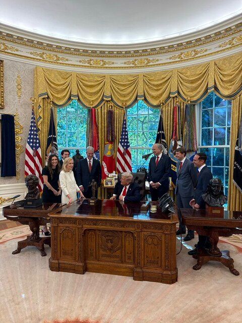 ترامپ جایزه صلح گرفت