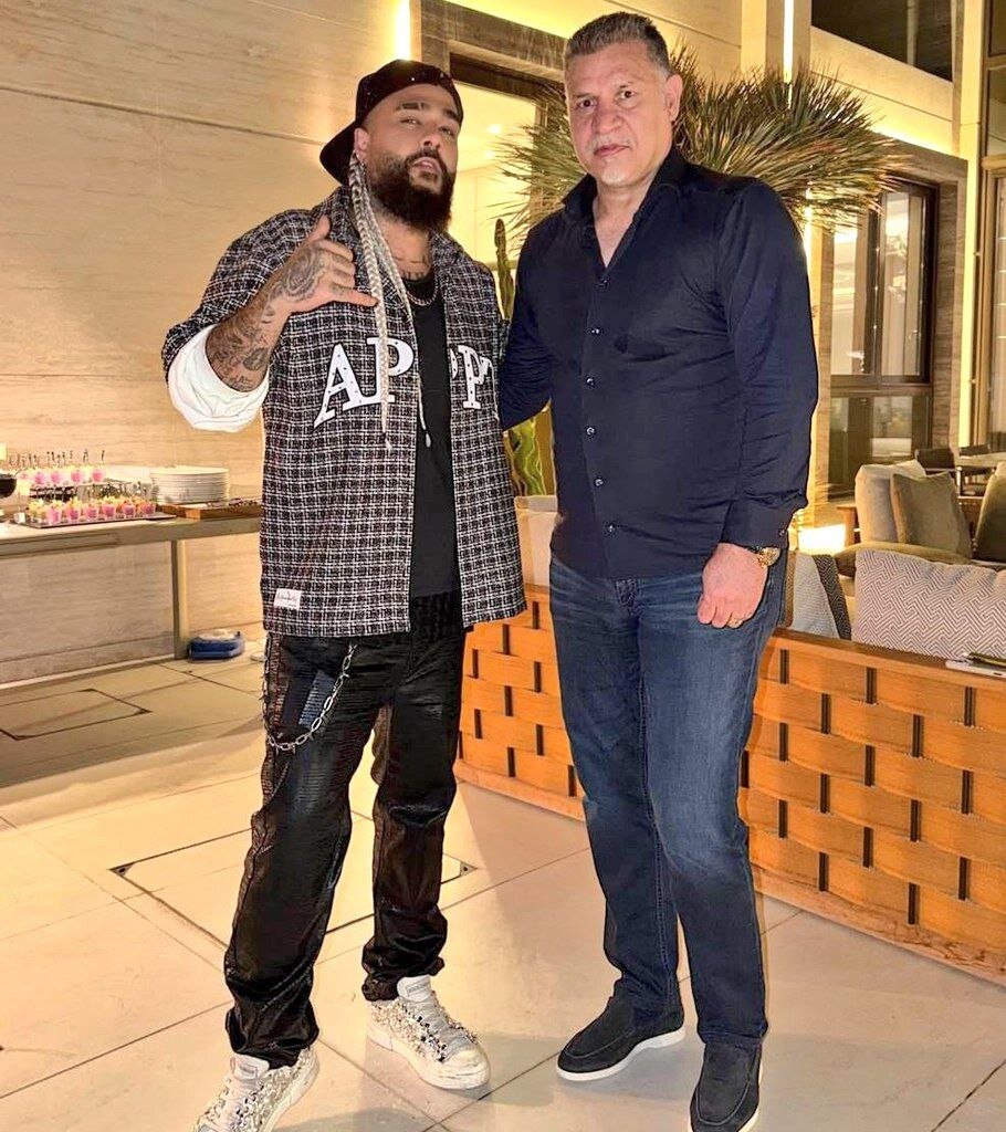 قاب مشترک علی دایی و ساسی مانکن حاشیهساز شد