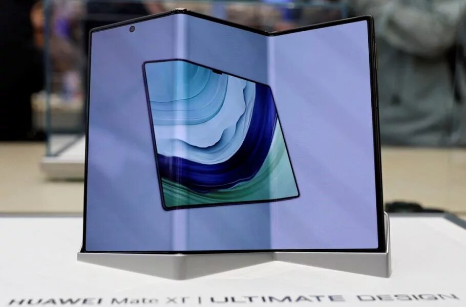 گوشی جادویی سامسونگ تبدیل به تبلت می‌شود