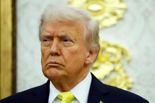 ترامپ: آدم با استعدادی در آمریکا نداریم!