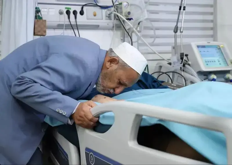 تصویری غمانگیز از پدر صابر کاظمی